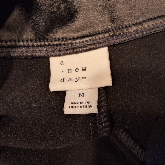 Black Faux Leather Leggings - Picture 2 of 2